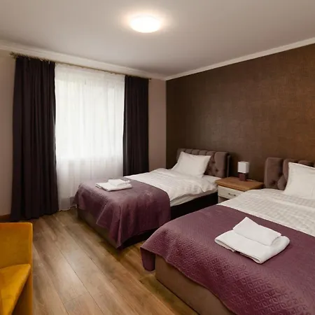 Butas Tako Parking Free *